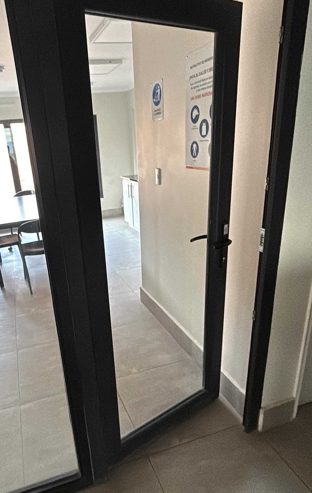 Puerta Abatir